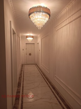 2 slaapkamers Bojan Balgaranov 1, Sjumen