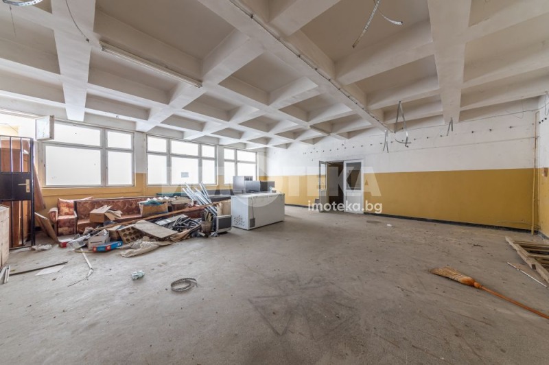 Продаја  Индустријска зграда Варна , Младост 1 , 1266 м2 | 48533681 - слика [4]