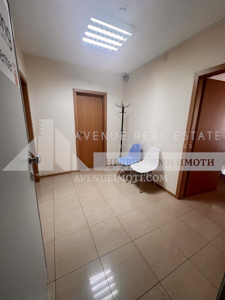 Vuokrattavana  Toimisto Plovdiv , Karšijaka , 79 neliömetriä | 63222501 - kuva [2]